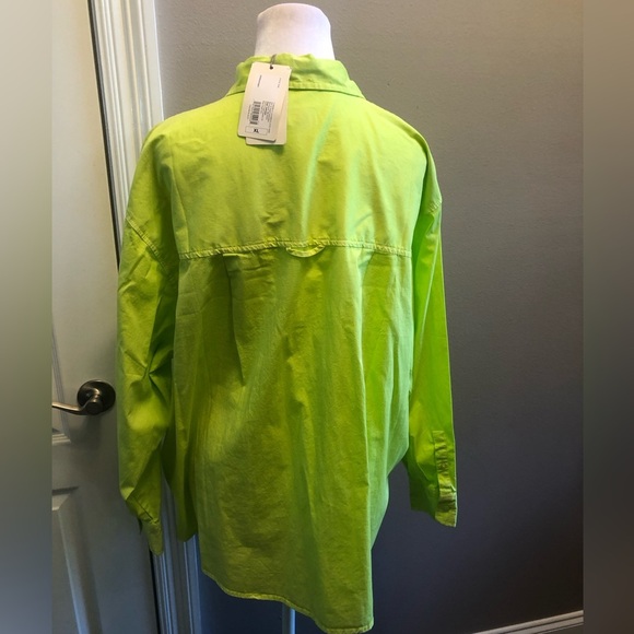 NWT Chartreuse Button Up Blouse Size XL - Picture 2 of 7